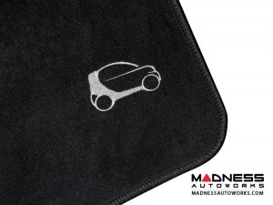 smart fortwo Custom Floor Mats - 453 model - LUXUS - Black Binding w/ smart silhouette
